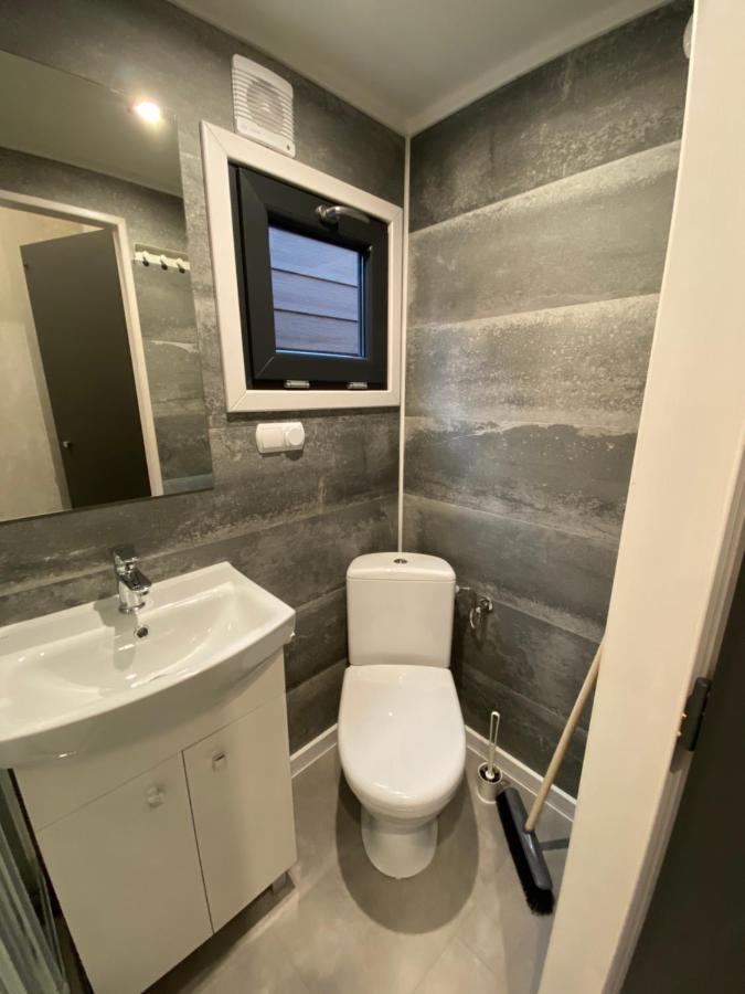 Domy Nad Morzem - Chata Pirata- Tiny House Dziwnów 외부 사진